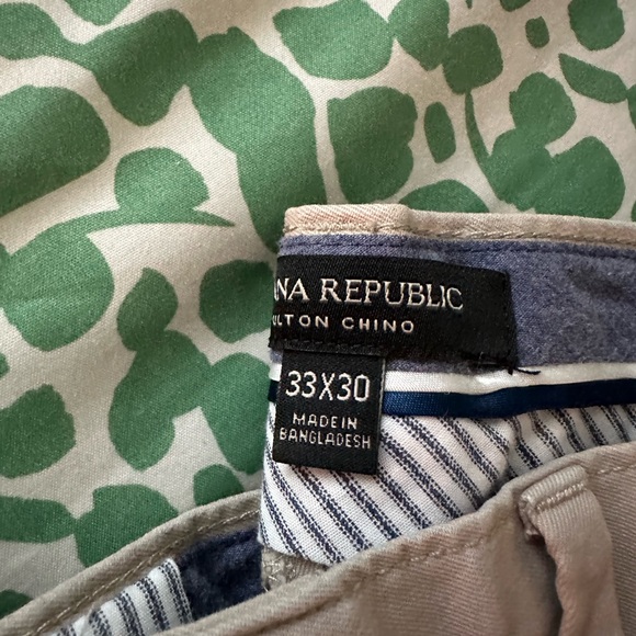 Banana Republic Fulton Chino 33x30 Good Condition - Picture 2 of 2